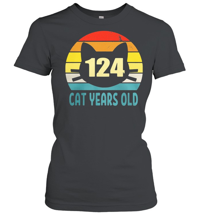 124 Cat Years Old Vintage shirt Classic Women's T-shirt
