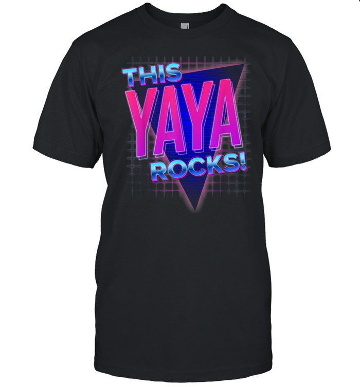 This Yaya Rocks Rockn Grandma shirt Classic Men's T-shirt