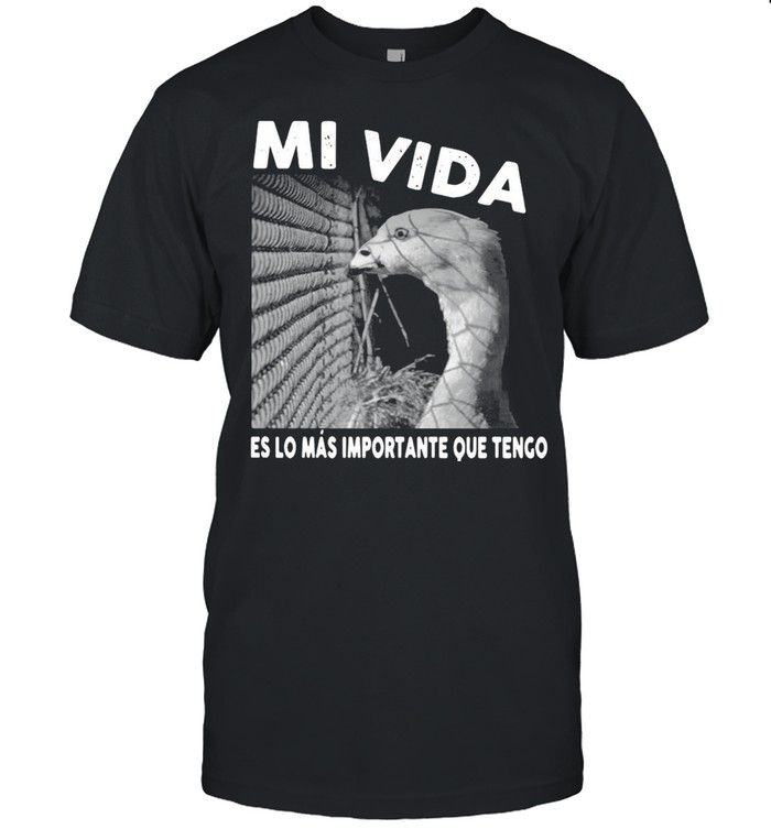 Mi Vida Es Lo Mas Importante Que Tengo T-shirt Classic Men's T-shirt