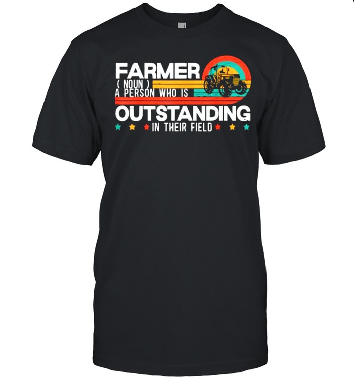 Farmer Definition A Person Who Is Outstanding In Their Tractor Vintage T- Classic Men's T-shirt