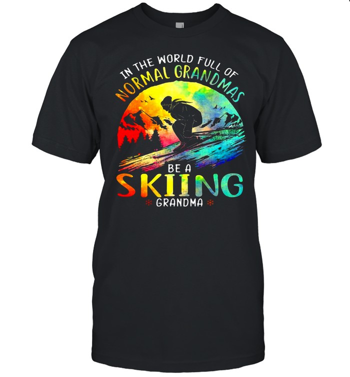 Skiing In The World Full Of Normal Grandmas Be A Skiing Grandma Vintage T-shirt Classic Men's T-shirt